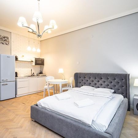 Rentplanet - Studio Krasinskiego คราคูฟ ภายนอก รูปภาพ