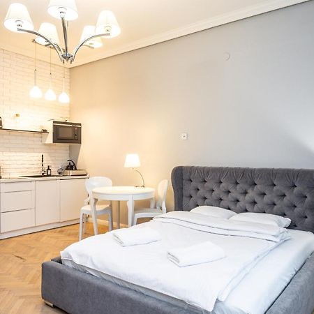 Rentplanet - Studio Krasinskiego คราคูฟ ภายนอก รูปภาพ