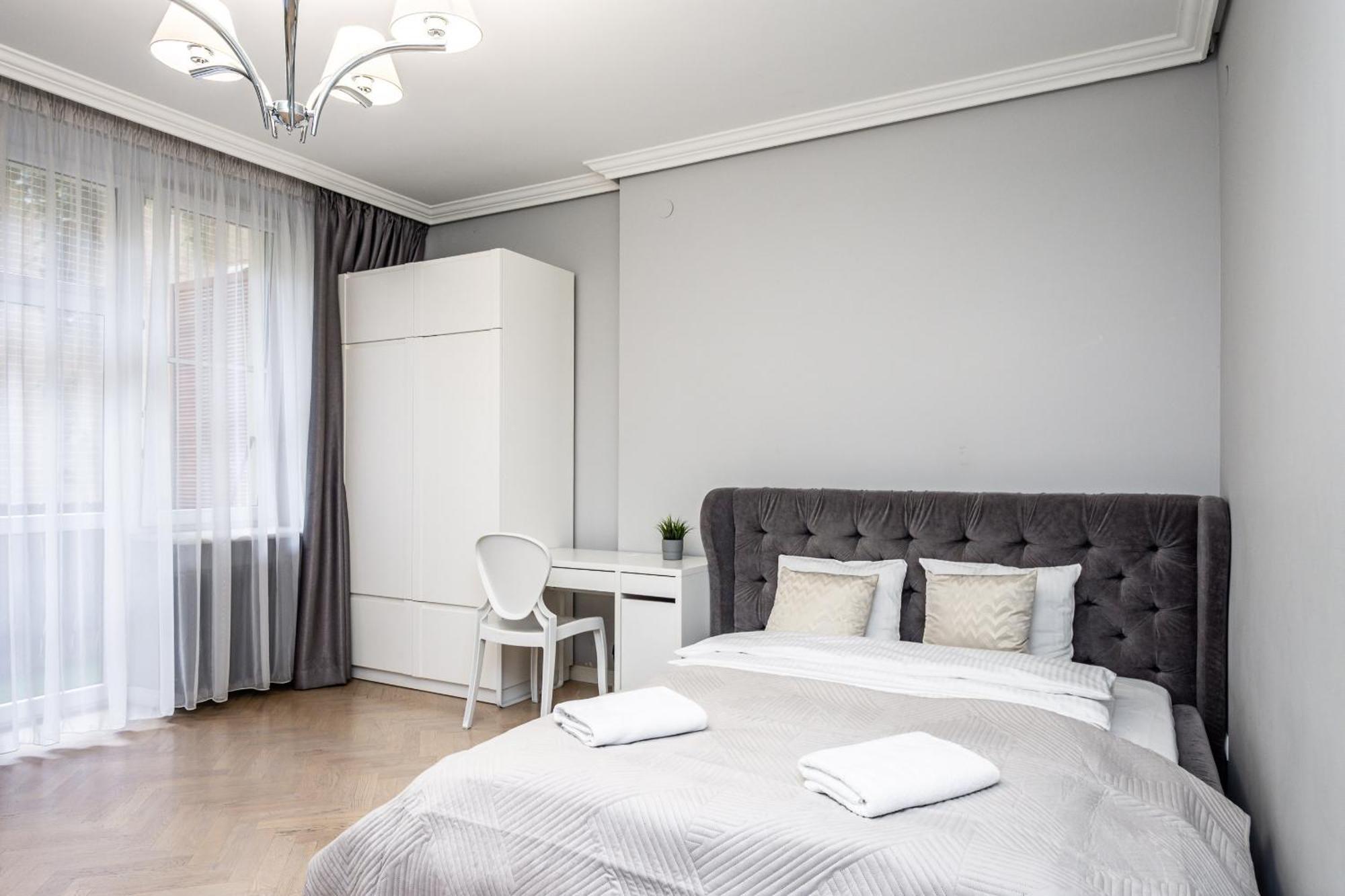 Rentplanet - Studio Krasinskiego คราคูฟ ภายนอก รูปภาพ