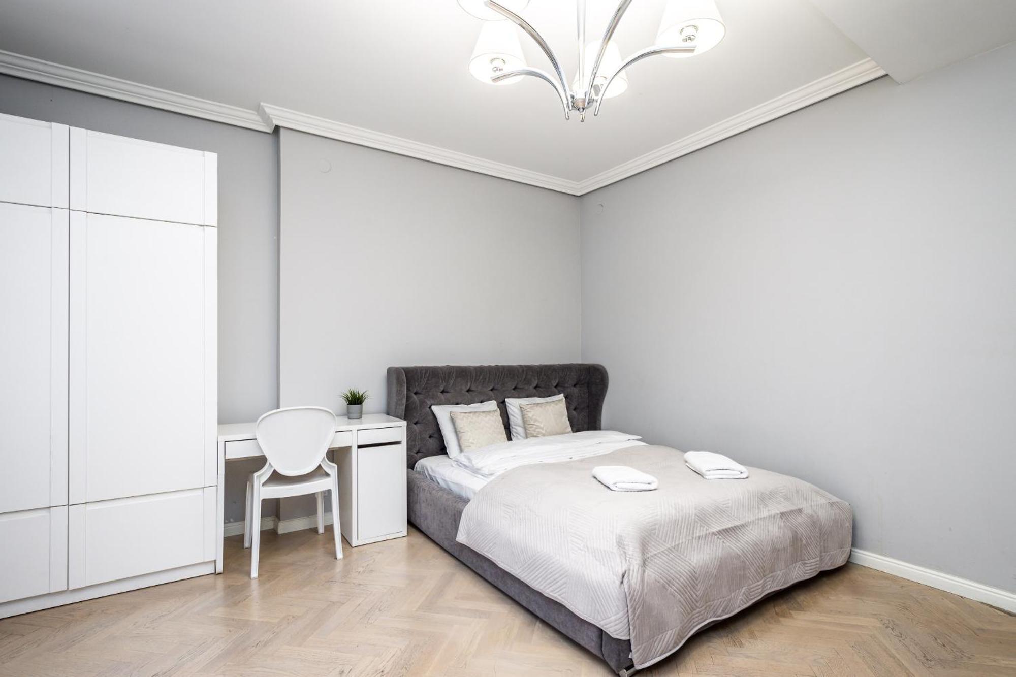Rentplanet - Studio Krasinskiego คราคูฟ ภายนอก รูปภาพ