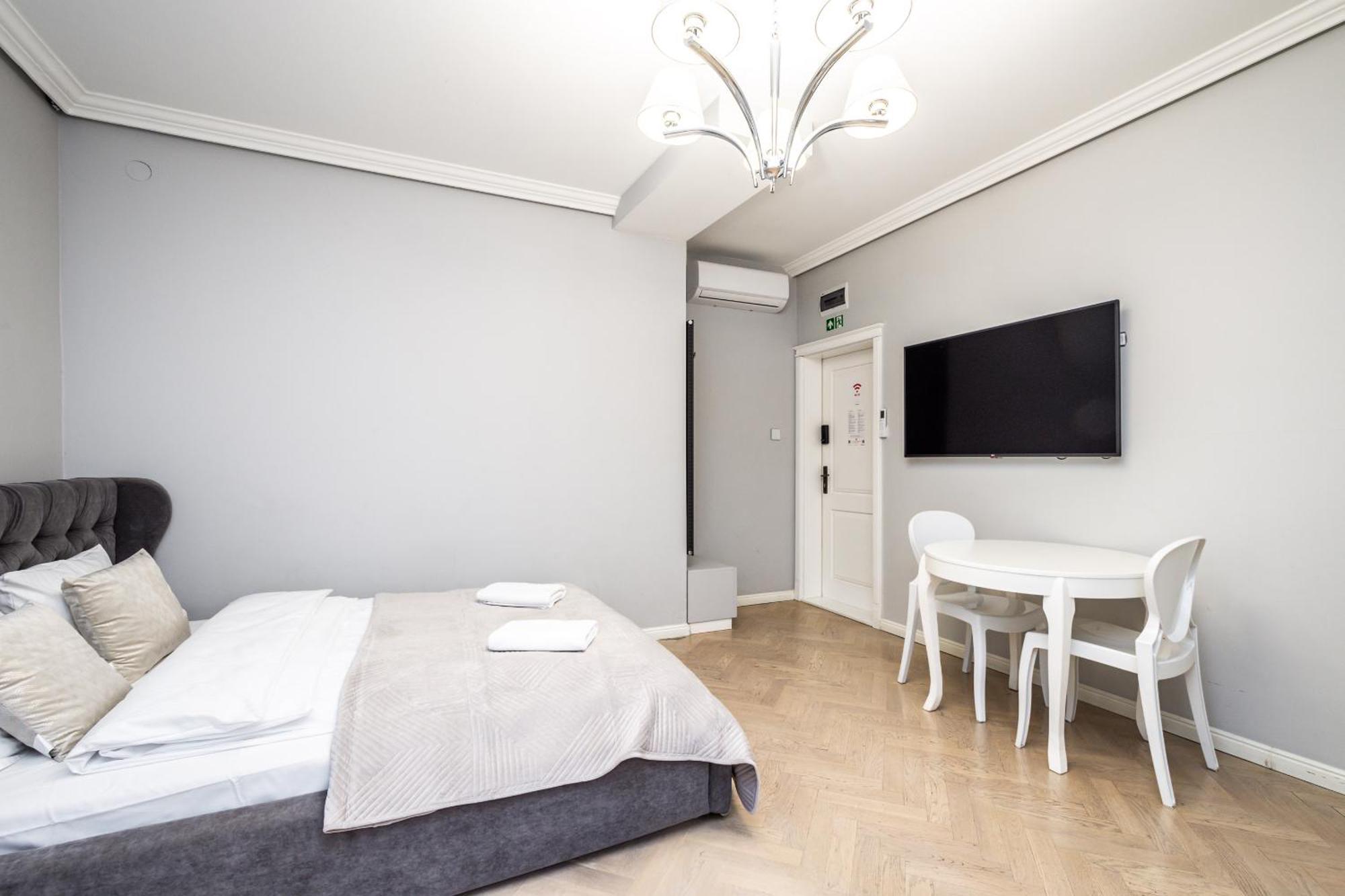Rentplanet - Studio Krasinskiego คราคูฟ ภายนอก รูปภาพ