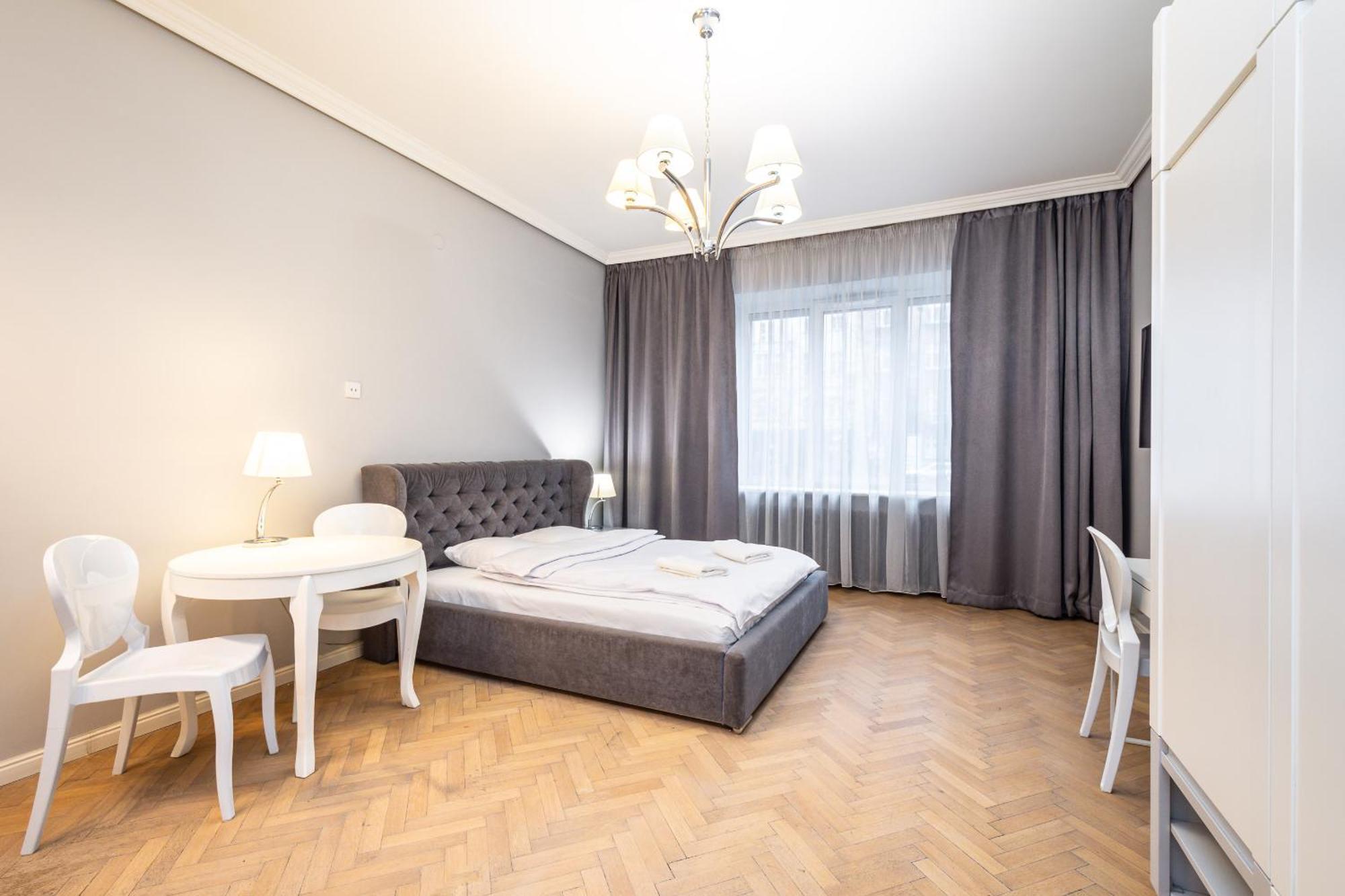 Rentplanet - Studio Krasinskiego คราคูฟ ภายนอก รูปภาพ