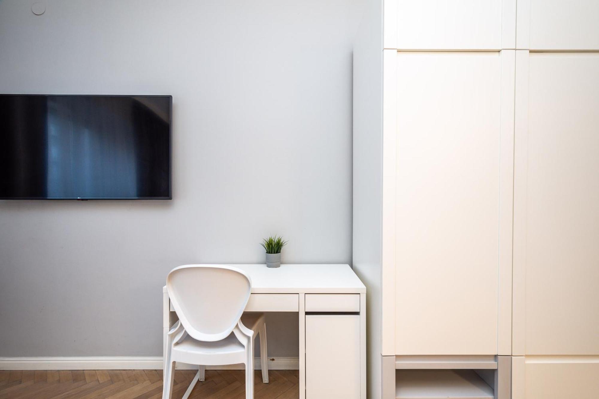 Rentplanet - Studio Krasinskiego คราคูฟ ภายนอก รูปภาพ